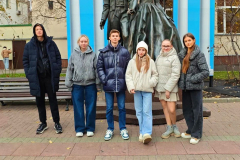 2024-11-02-Девятиклассники-в-музее-квартире-А.С.-Пушкина-(4)