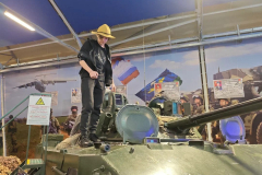 2025-03-05 Одиннадцатиклассники в парке Патриот (10)