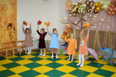 2025-11-31 Бродит Осень у ворот (2)