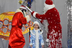 2025-12-25 «Мульти-Пульти» путешествие воспитанников ДЦР «Жучок» навстречу Новому году (11)