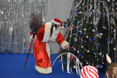 2025-12-25 «Мульти-Пульти» путешествие воспитанников ДЦР «Жучок» навстречу Новому году (2)